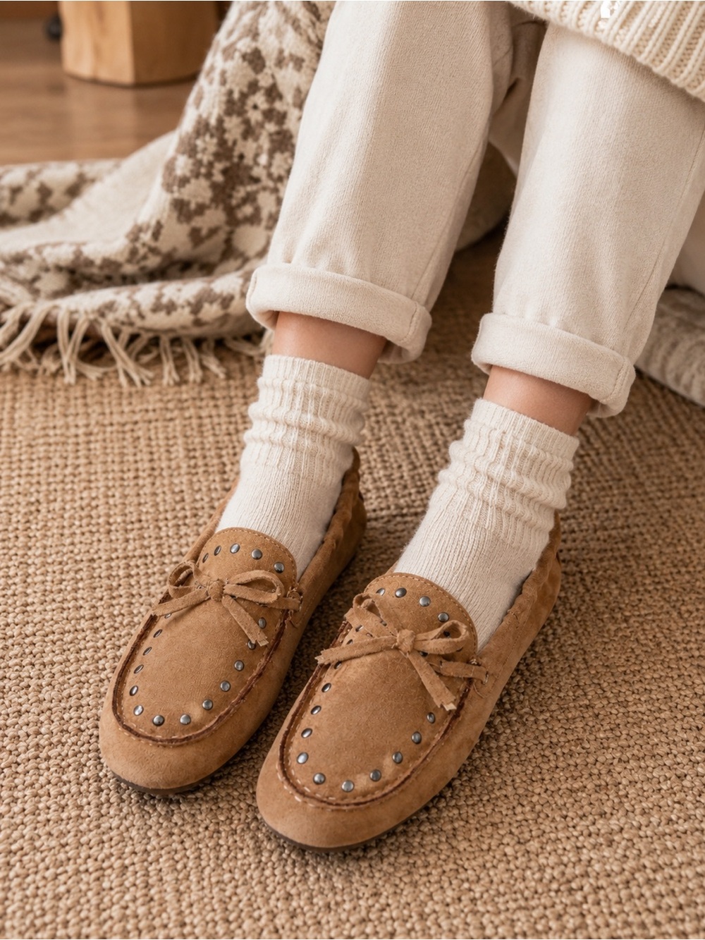 NWOT Tan Studded Moccasin Flats 6.5 Western Boho Time and Tru
